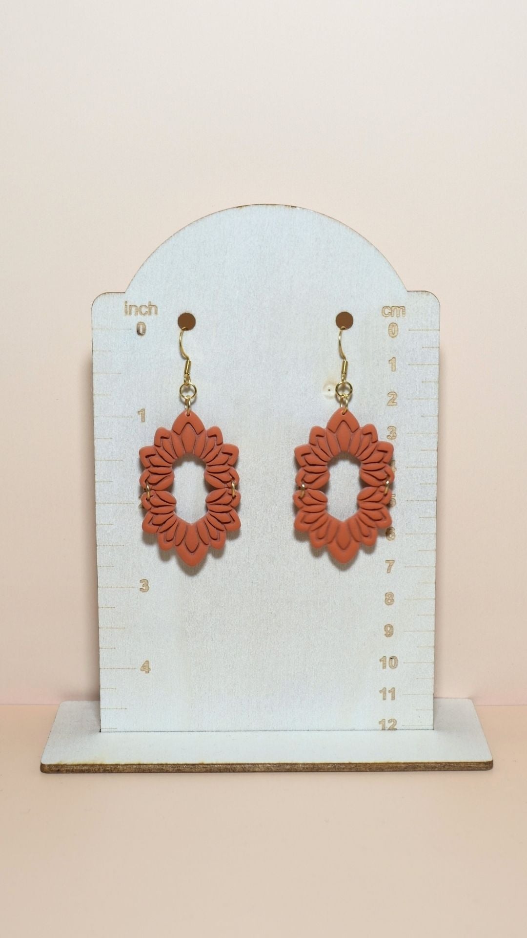 Handmade floral long dangle polymer clay earrings size guide showing scale and measurements – Summer collection