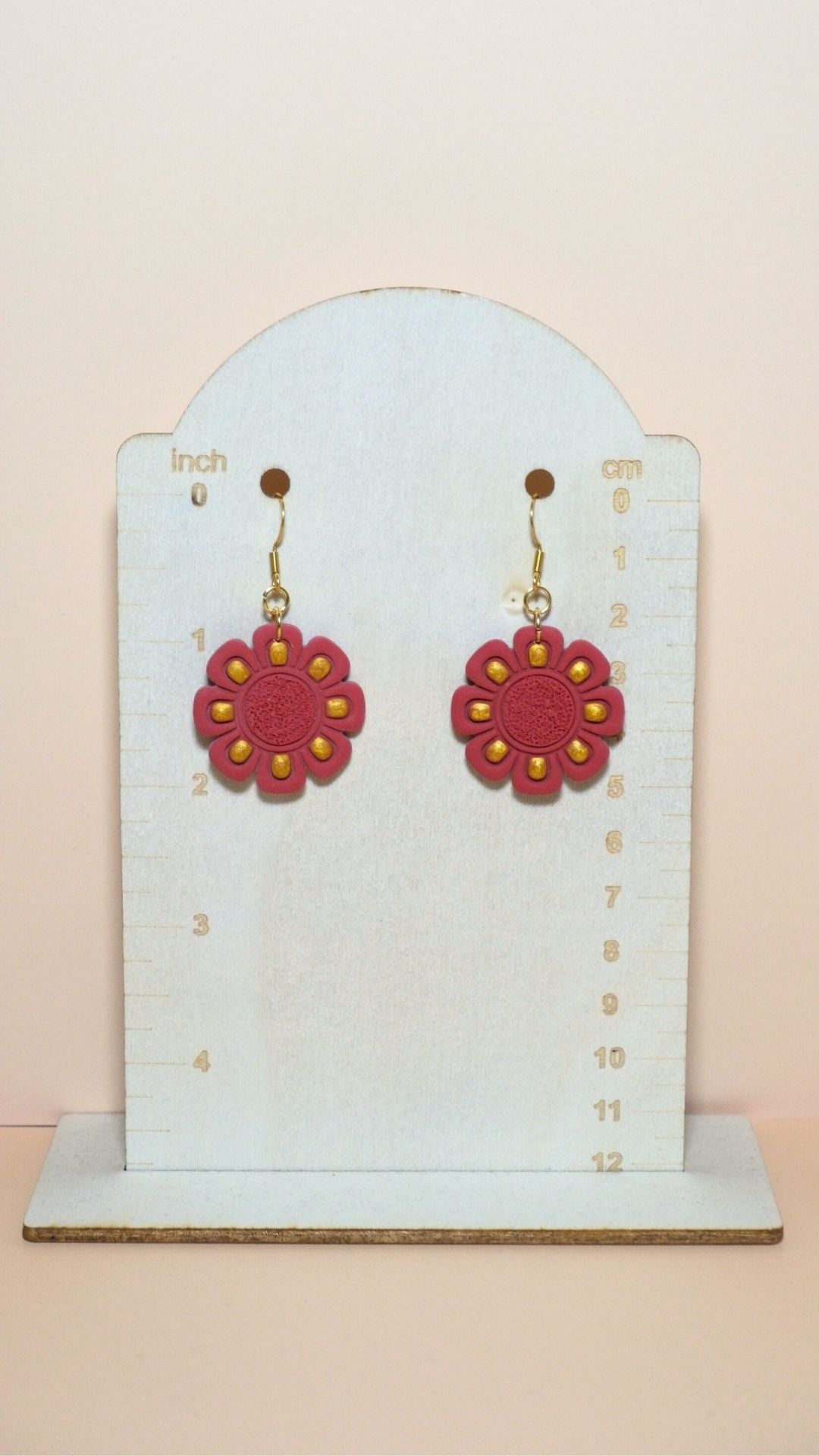 Handmade flower with gold detailing polymer clay earrings size guide showing scale and measurements – Spring collection