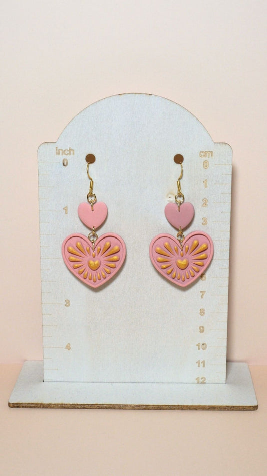 Handmade heart with gold detailing polymer clay earrings size guide showing scale and measurements – Spring collection