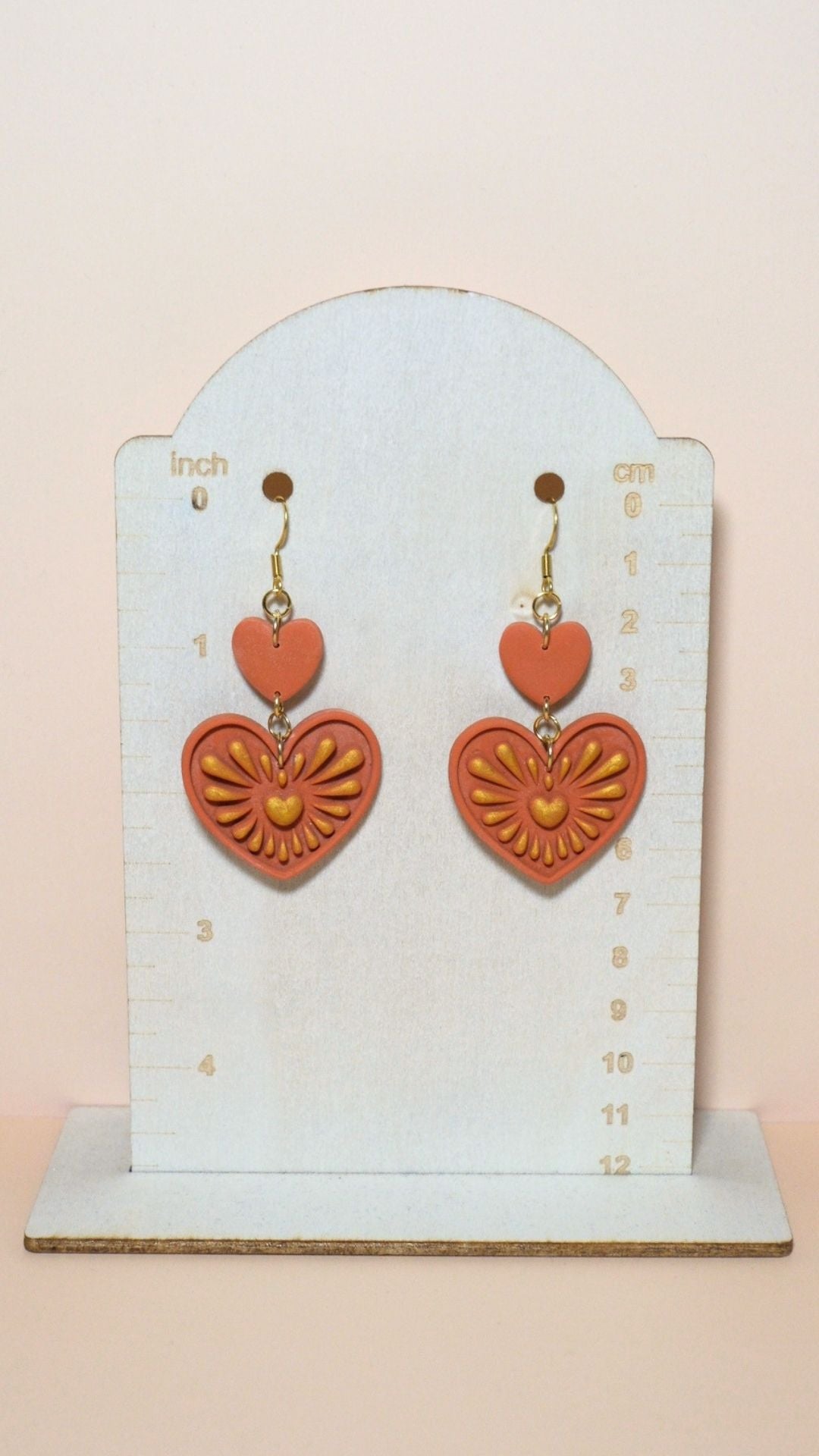 Handmade heart with gold detailing polymer clay earrings size guide showing scale and measurements – Summer collection