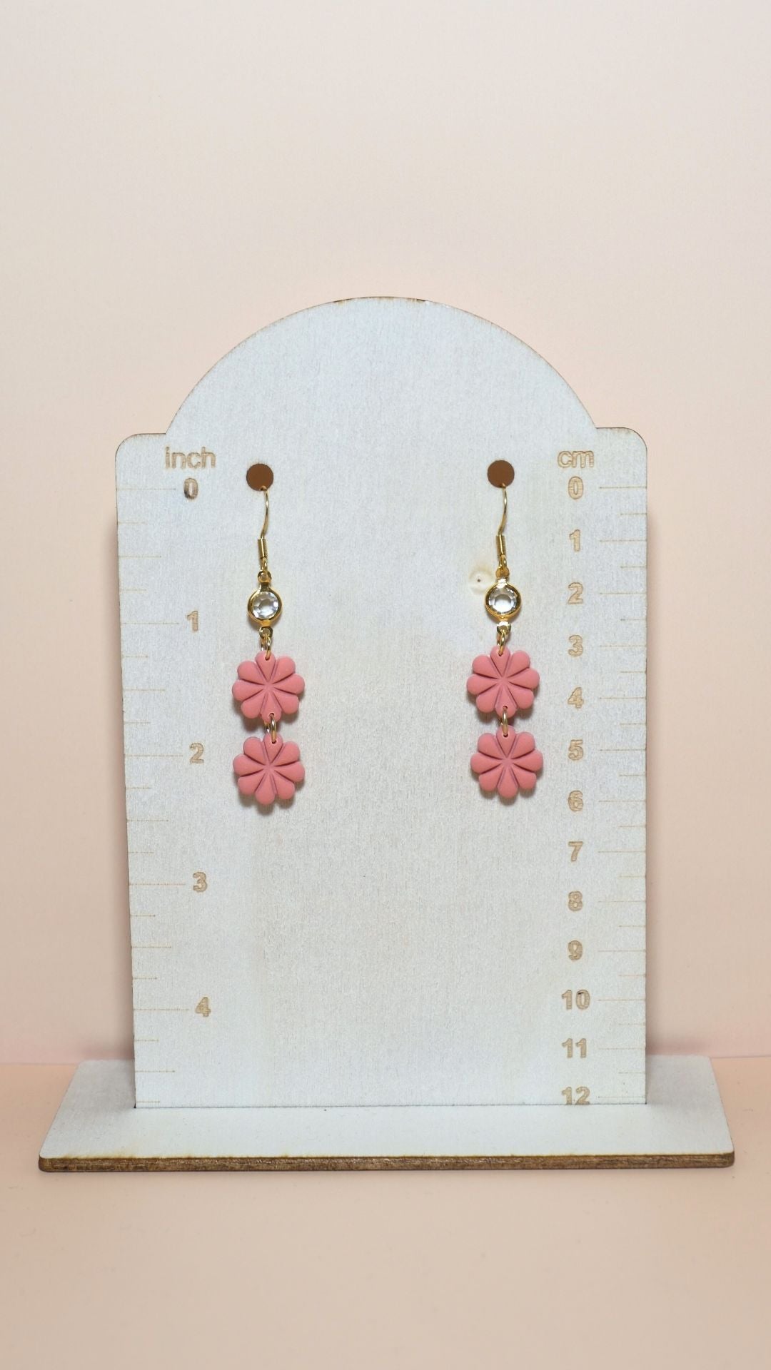 Handmade petite flower stack with gem polymer clay earrings size guide showing scale and measurements – Summer collection